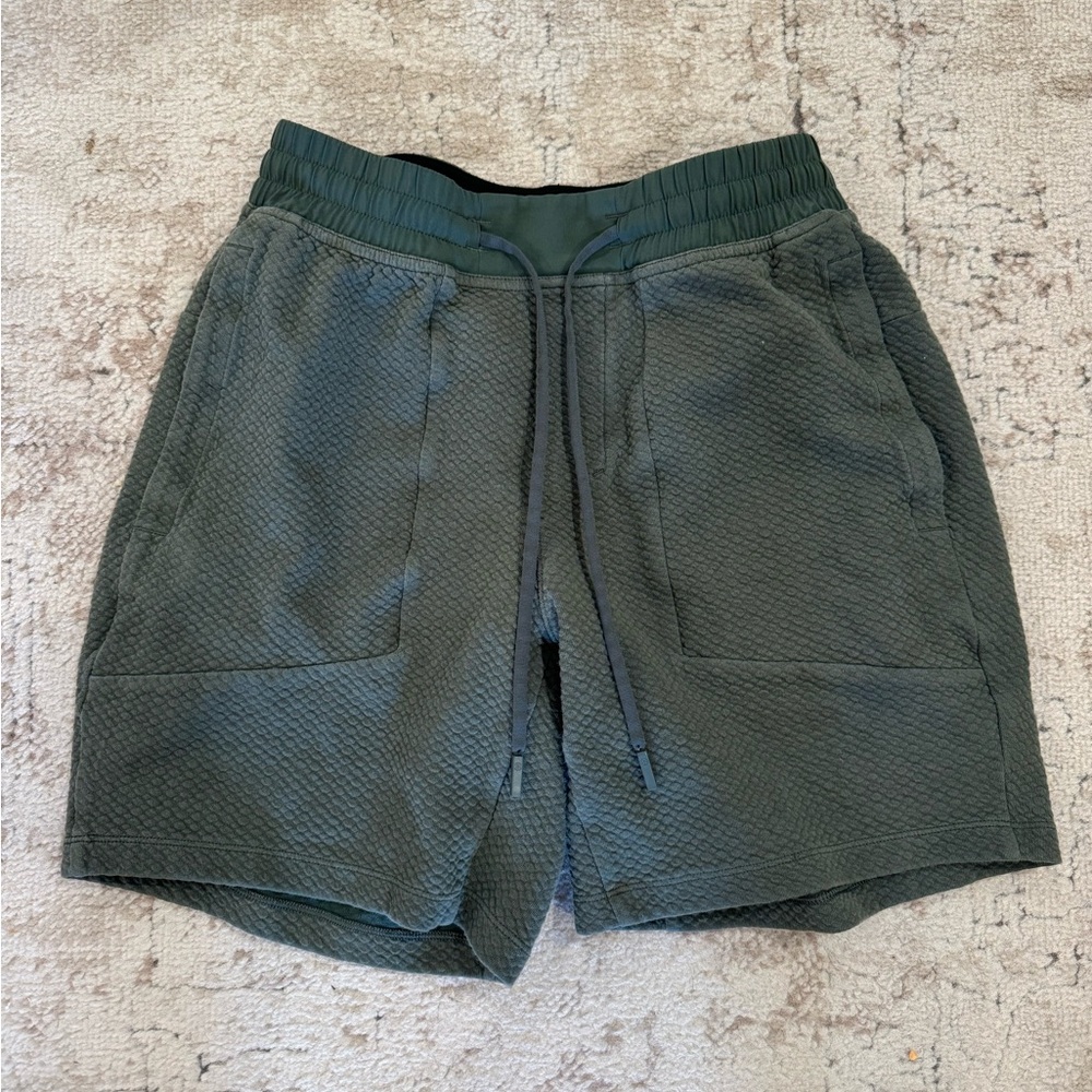Men’s lululemon shorts